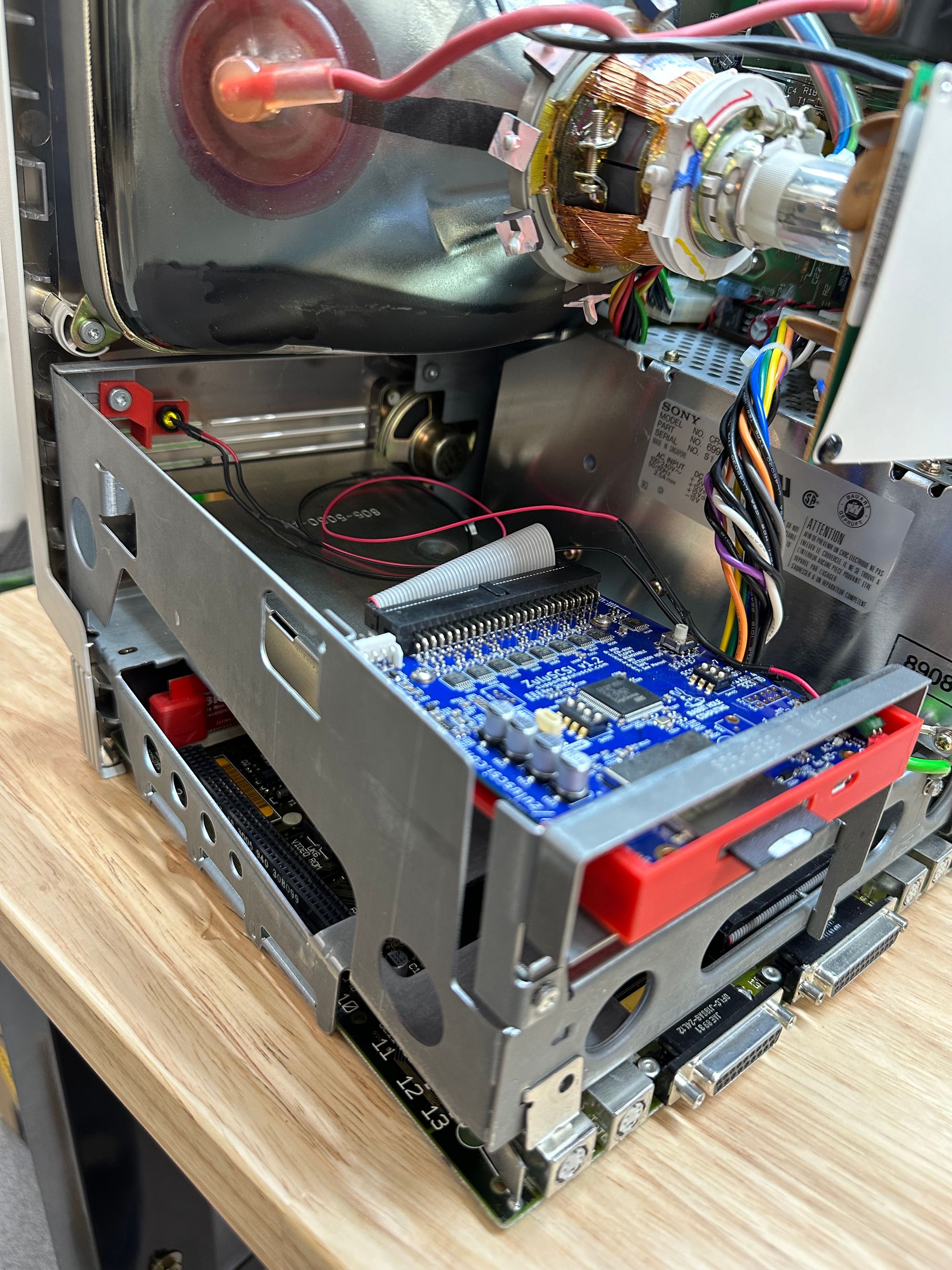 Macintosh SE/30 動作・美品 + Inside Macintosh Macintosh SE/30 Restoration