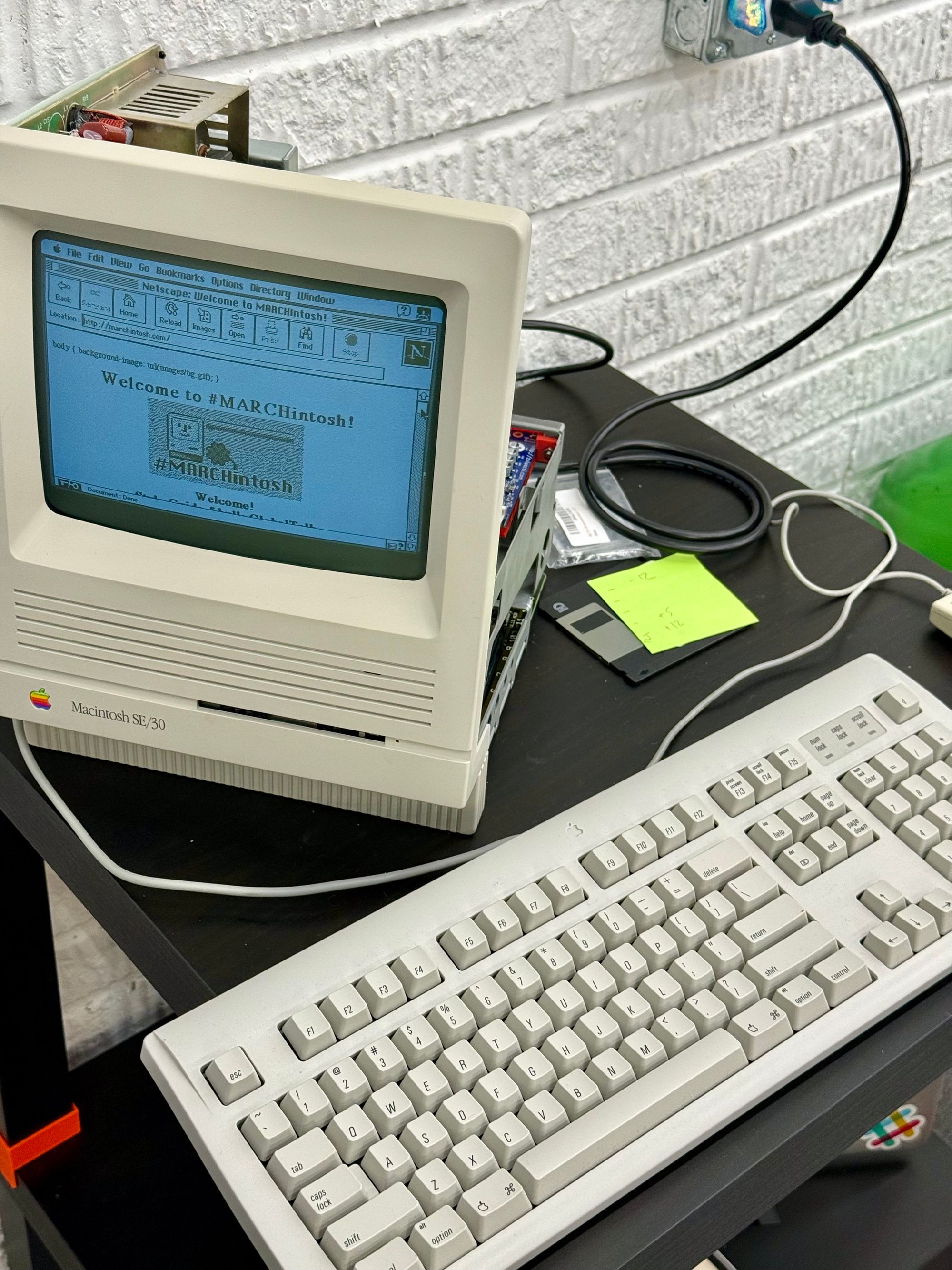 Getting the Macintosh SE/30 Online